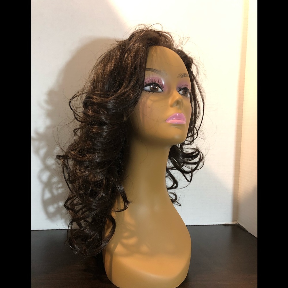 Never worn lace front loose curls synthetic wig